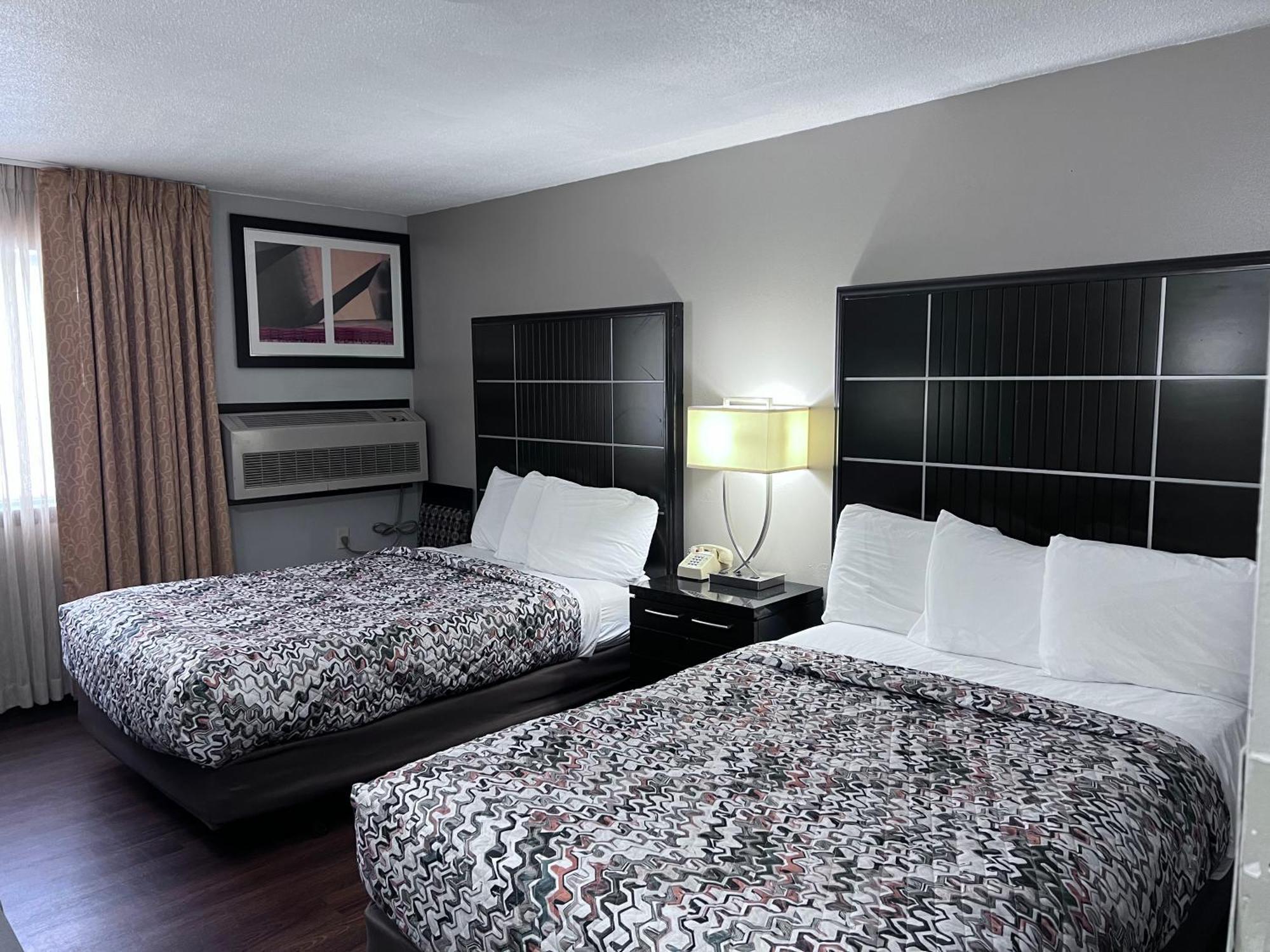 Park Falls Amerivu Inn المظهر الخارجي الصورة